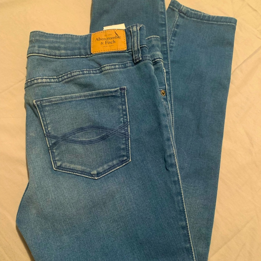 Abercrombie and Fitch jeans-stretchy